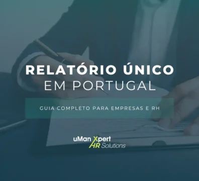 Ilustração profissional mostrando um calendário marcado para Abril de 2026 com o texto "Relatório Único Portugal" e o logótipo da uMan Xpert.